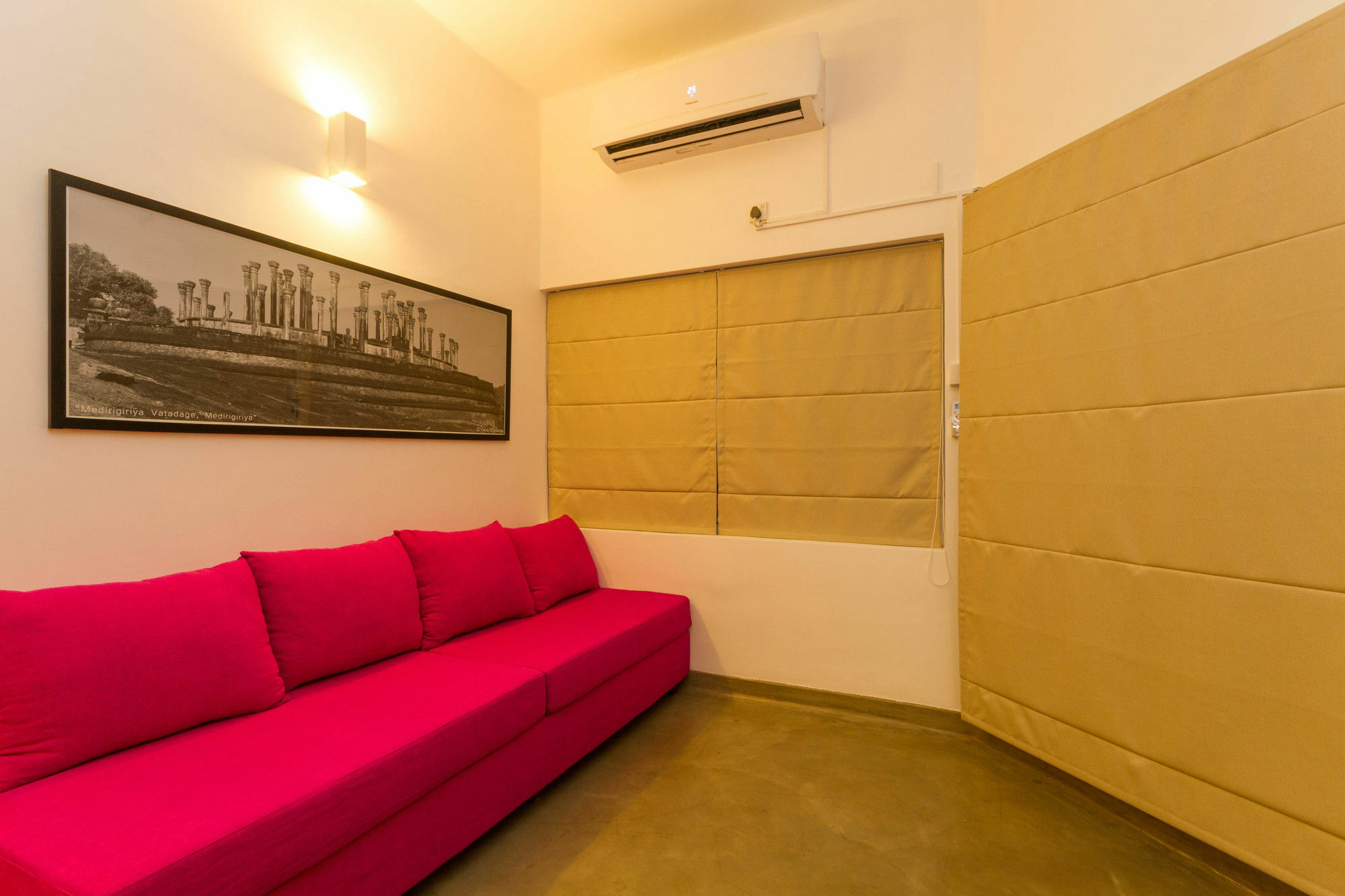 My Story Hostel Kolombo Bagian luar foto